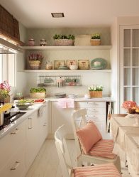 การออกแบบห้องครัวที่สวยงามในสไตล์โปรวองซ์: 240+ ภาพถ่ายของการออกแบบที่ทันสมัย ​​(ผนัง, เพดาน, ผ้าม่าน)