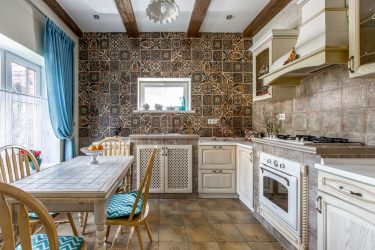 การออกแบบห้องครัวที่สวยงามในสไตล์โปรวองซ์: 240+ ภาพถ่ายของการออกแบบที่ทันสมัย ​​(ผนัง, เพดาน, ผ้าม่าน)