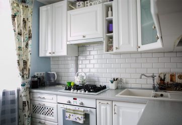 การออกแบบห้องครัวที่สวยงามในสไตล์โปรวองซ์: 240+ ภาพถ่ายของการออกแบบที่ทันสมัย ​​(ผนัง, เพดาน, ผ้าม่าน)