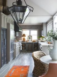 การออกแบบห้องครัวที่สวยงามในสไตล์โปรวองซ์: 240+ ภาพถ่ายของการออกแบบที่ทันสมัย ​​(ผนัง, เพดาน, ผ้าม่าน)
