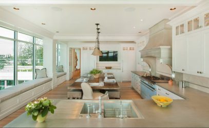 การออกแบบห้องครัวที่สวยงามในสไตล์โปรวองซ์: 240+ ภาพถ่ายของการออกแบบที่ทันสมัย ​​(ผนัง, เพดาน, ผ้าม่าน)