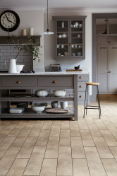 Interior da cozinha com um nicho: Nós decoramos o espaço da cozinha corretamente (na parede, sob a janela, no canto)