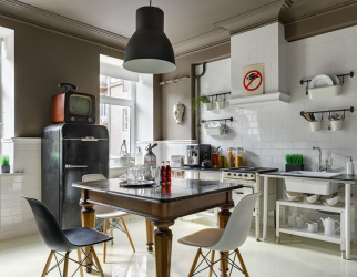Interior da cozinha com um nicho: Nós decoramos o espaço da cozinha corretamente (na parede, sob a janela, no canto)