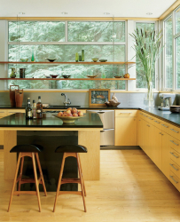 Interior da cozinha com um nicho: Nós decoramos o espaço da cozinha corretamente (na parede, sob a janela, no canto)