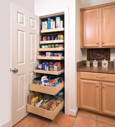 Interior da cozinha com um nicho: Nós decoramos o espaço da cozinha corretamente (na parede, sob a janela, no canto)