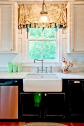 Design de cortinas de lambrequim na cozinha (145 + Foto): não é uma tarefa fácil, mas factível de registro