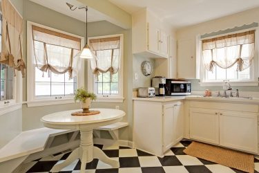 Design de cortinas de lambrequim na cozinha (145 + Foto): não é uma tarefa fácil, mas factível de registro