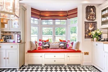 Design de cortinas de lambrequim na cozinha (145 + Foto): não é uma tarefa fácil, mas factível de registro