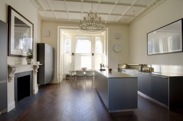 Lustres de cozinha em estilo moderno de interiores (mais de 255 fotos). Qual deles escolher?