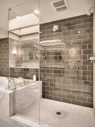 Design de moda moderna de uma pequena casa de banho em 2017 - O que você precisa saber?