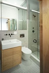 Design de moda moderna de uma pequena casa de banho em 2017 - O que você precisa saber?
