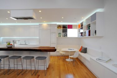 วิธีการวางโซฟาขนาดเล็กในห้องครัว? 200+ (Photos) การตกแต่งภายในห้องครัวแสนสบาย