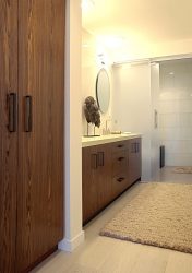 Portas interiores no interior do apartamento (305+ fotos): opções elegantes e modernas