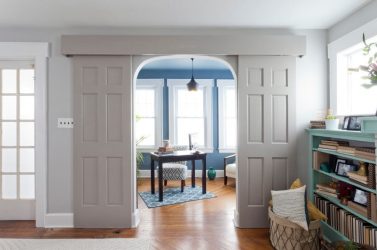 Portas interiores no interior do apartamento (305+ fotos): opções elegantes e modernas