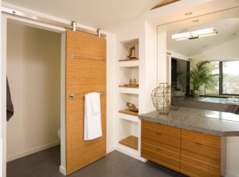 Portas interiores no interior do apartamento (305+ fotos): opções elegantes e modernas