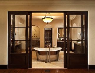 Portas interiores no interior do apartamento (305+ fotos): opções elegantes e modernas