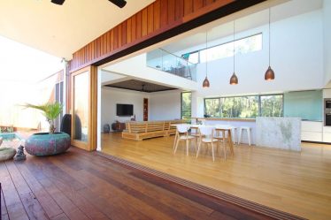 Portas interiores no interior do apartamento (305+ fotos): opções elegantes e modernas