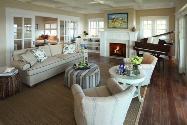 Portas interiores no interior do apartamento (305+ fotos): opções elegantes e modernas