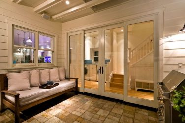 Portas interiores no interior do apartamento (305+ fotos): opções elegantes e modernas