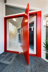 Portas interiores no interior do apartamento (305+ fotos): opções elegantes e modernas
