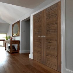 Portas interiores no interior do apartamento (305+ fotos): opções elegantes e modernas