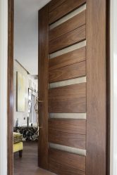 Portas interiores no interior do apartamento (305+ fotos): opções elegantes e modernas