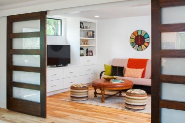 Portas interiores no interior do apartamento (305+ fotos): opções elegantes e modernas