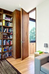 Portas interiores no interior do apartamento (305+ fotos): opções elegantes e modernas