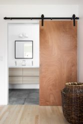 Portas interiores no interior do apartamento (305+ fotos): opções elegantes e modernas