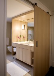 Portas interiores no interior do apartamento (305+ fotos): opções elegantes e modernas