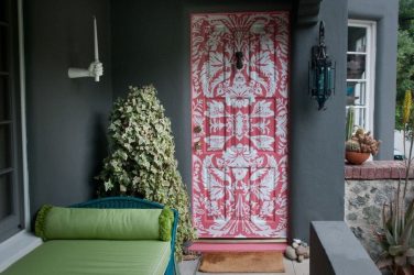 Portas interiores no interior do apartamento (305+ fotos): opções elegantes e modernas