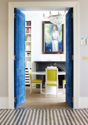 Portas interiores no interior do apartamento (305+ fotos): opções elegantes e modernas