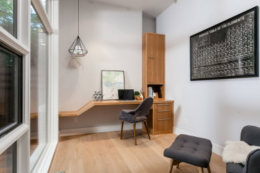 Lâmpada para lâmpada de mesa: Um acessório importante em qualquer interior (mais de 160 fotos para o banheiro, cozinha, sala de estar)