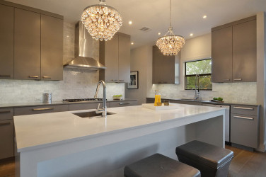 Iluminação adequada na cozinha: Opções modernas para um design aconchegante (mais de 155 fotos)