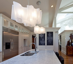 Iluminação adequada na cozinha: Opções modernas para um design aconchegante (mais de 155 fotos)