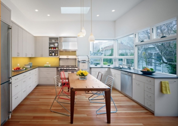 Iluminação adequada na cozinha: Opções modernas para um design aconchegante (mais de 155 fotos)