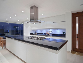 Iluminação adequada na cozinha: Opções modernas para um design aconchegante (mais de 155 fotos)