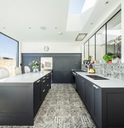 Decoração de parede na cozinha: mais de 205 opções de foto (painéis, laminados, gesso). Como combinar praticidade com estética?