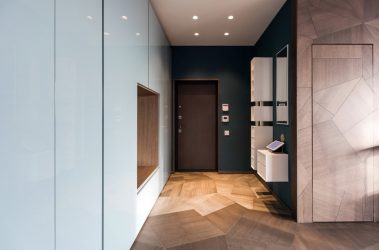 Opções interiores no Corredor: mais de 225 designs fotográficos (pedra / laminado / azulejo / fresco). Qual cor da parede é melhor?