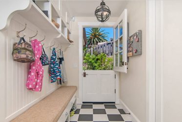 Opções interiores no Corredor: mais de 225 designs fotográficos (pedra / laminado / azulejo / fresco). Qual cor da parede é melhor?