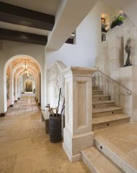 Opções interiores no Corredor: mais de 225 designs fotográficos (pedra / laminado / azulejo / fresco). Qual cor da parede é melhor?