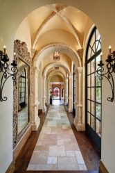 Opções interiores no Corredor: mais de 225 designs fotográficos (pedra / laminado / azulejo / fresco). Qual cor da parede é melhor?