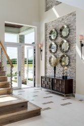 Opções interiores no Corredor: mais de 225 designs fotográficos (pedra / laminado / azulejo / fresco). Qual cor da parede é melhor?