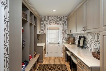 Opções interiores no Corredor: mais de 225 designs fotográficos (pedra / laminado / azulejo / fresco). Qual cor da parede é melhor?