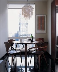 Mesa oval na cozinha - Versão universal para qualquer interior (mais de 210 fotos de modelos deslizantes, de vidro e de madeira)