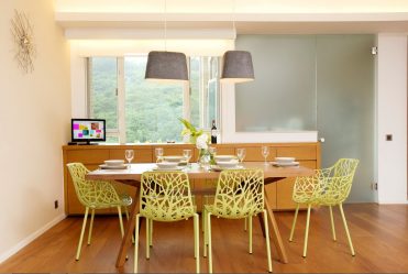 Mesa oval na cozinha - Versão universal para qualquer interior (mais de 210 fotos de modelos deslizantes, de vidro e de madeira)