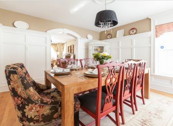 Mesa oval na cozinha - Versão universal para qualquer interior (mais de 210 fotos de modelos deslizantes, de vidro e de madeira)