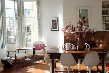 Mesa oval na cozinha - Versão universal para qualquer interior (mais de 210 fotos de modelos deslizantes, de vidro e de madeira)