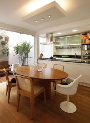 Mesa oval na cozinha - Versão universal para qualquer interior (mais de 210 fotos de modelos deslizantes, de vidro e de madeira)