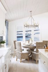 Mesa oval na cozinha - Versão universal para qualquer interior (mais de 210 fotos de modelos deslizantes, de vidro e de madeira)